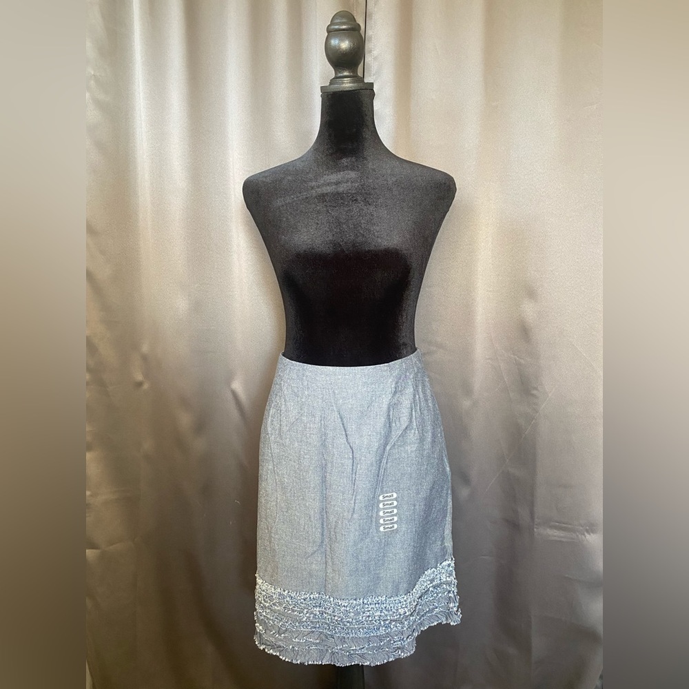 NWT Tommy Bahama lightweight deniem colored skirt